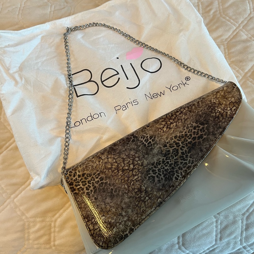 Beijo clutch handbag